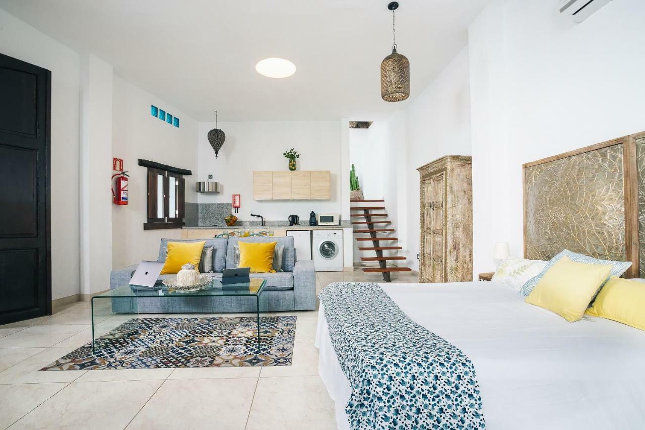 El Charco Suites Arrecife  Dış mekan fotoğraf